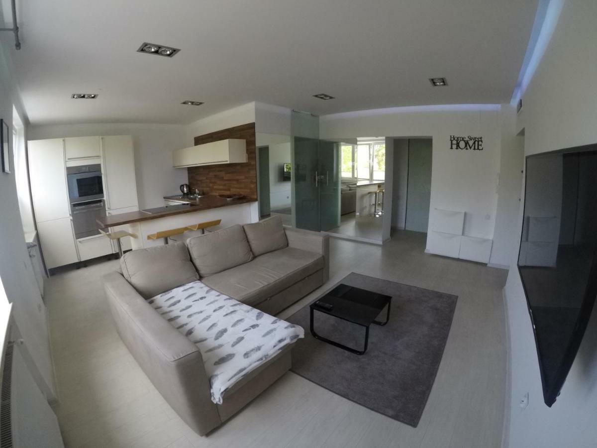 Nowoczesny Apartament III Al. Nmp تشينستوخوفا المظهر الخارجي الصورة